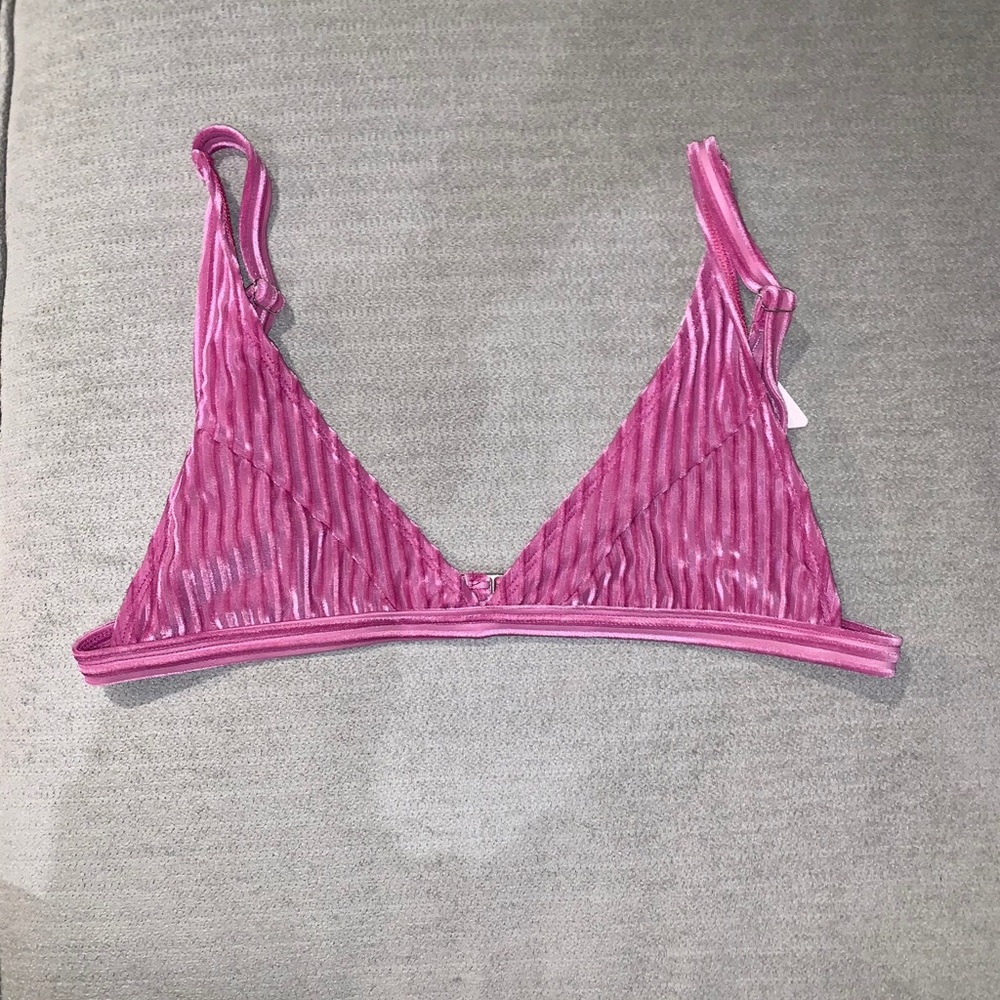 NWT Dippin Daisys Bikini Top
